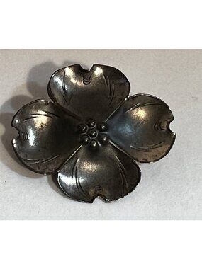 Vintage Stuart Nye Sterling Silver 925 Petite Dogwood Flower BROOCH 2.8 Grams